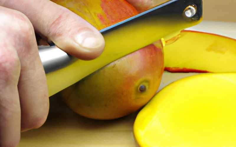 Mango-Flecken auf Teppichen und Polstern entfernen: Tipps und Tricks