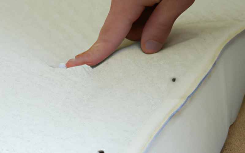Waschbare Matratzenbezüge: Flecken entfernen mit waschen
