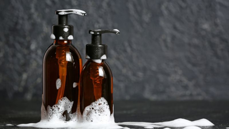 Wäsche mit Shampoo waschen